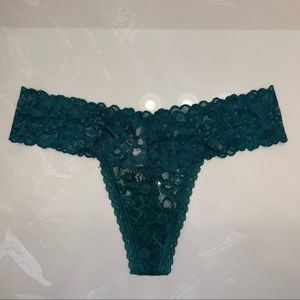 NEW with tag • Victoria’s Secret • Floral Lace Thong Size Medium